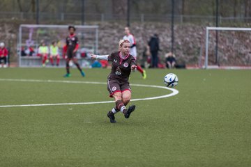 Bild 276 - B-Juniorinnen Walddoerfer - St.Pauli : Ergebnis: 4:1